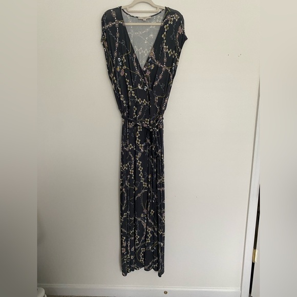 LOFT PLUS 14 Flower Chain Faux Wrap Maxi Summer Dress Gray Floral V-neck Office - Picture 3 of 10